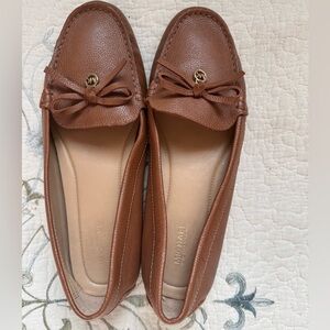 Michael Kors women’s leather loafer. Excellent condition. Size 9.
